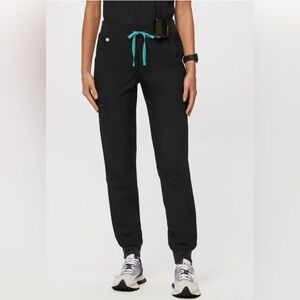 FIGS Zamora 
Jogger Scrub Pants